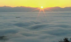 与蔵峠から見る日の出画像