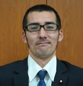 八鍬達也議員